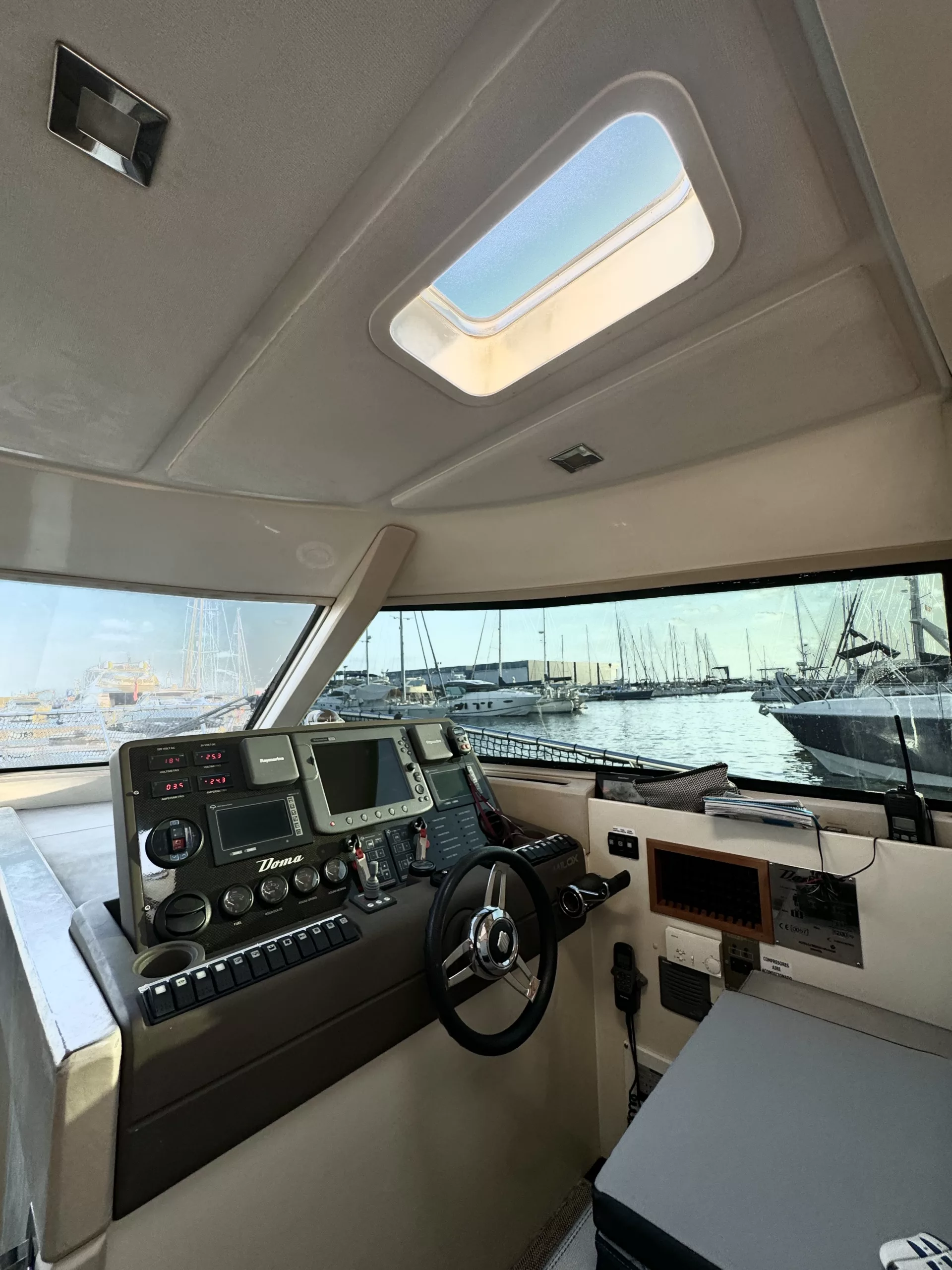 Elona Boats - Alquiler de barcos en Alicante